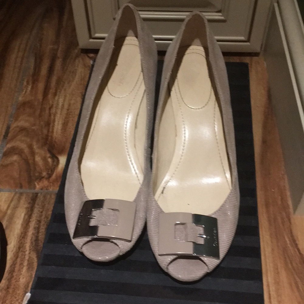 Calvin Klein Tan Heels